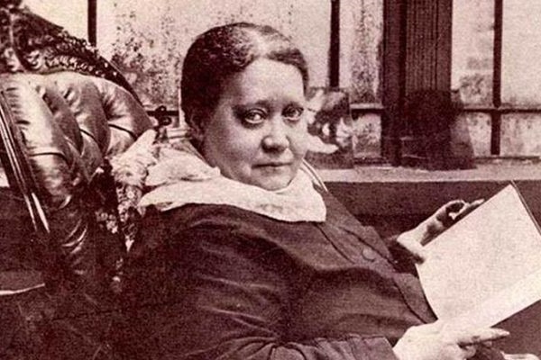 Елена Блаватская о том, почему нам встречаются злые люди и как на них реагировать Елена Блаватская о том, почему нам встречаются злые люди и как на них реагировать