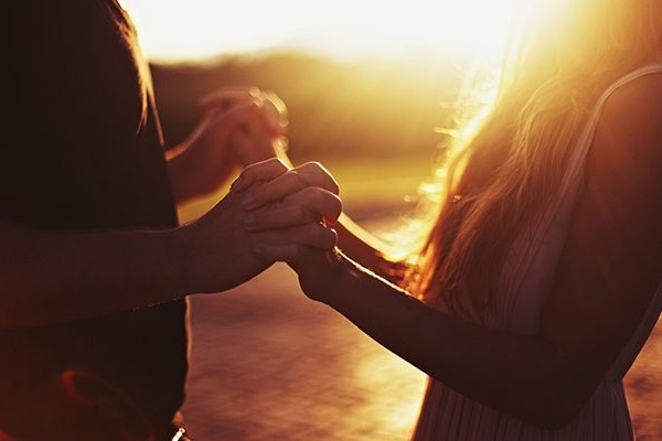 Однажды вы встретите человека, который полюбит вас так, как вы этого заслуживаете