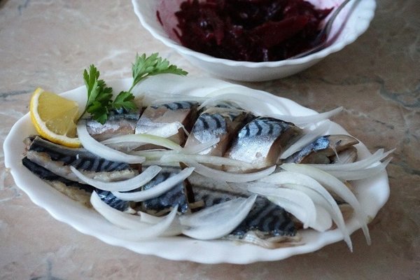 Селедка иваси пряного посола, как в СССР: рецепт вкусной слабосоленой рыбы