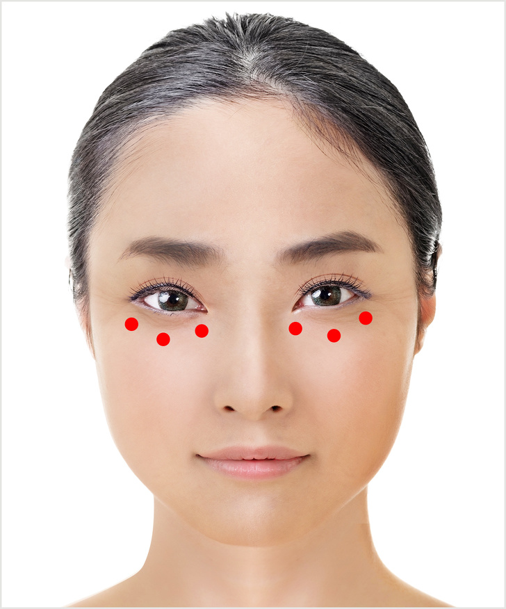 Японская техника для омоложения зоны вокруг глаз. Занимает всего 1 минуту